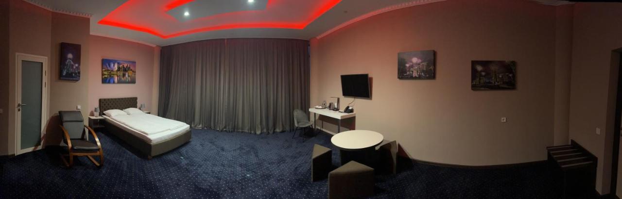 Lex Trend Hotel Irpin Eksteriør bilde