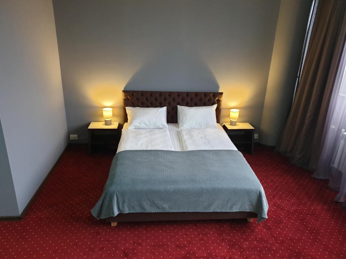 Lex Trend Hotel Irpin Eksteriør bilde